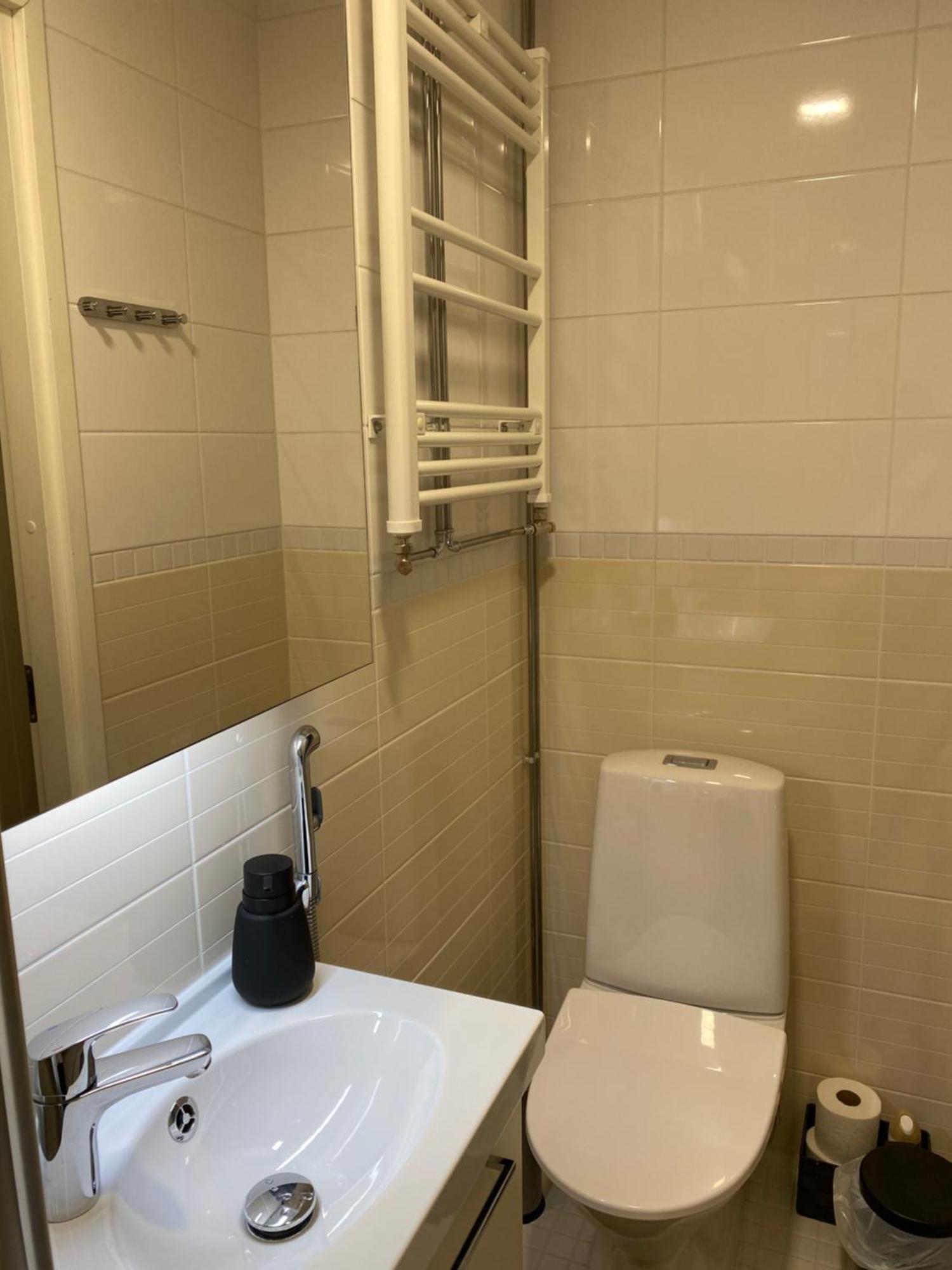Modern Equipped Studio In Vibrant Kallio, Near Transit & Dining Spots Helsinki Exterior photo